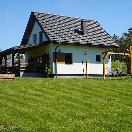 Domek Z Kominkiem Nad Jeziorem Z Jacuzzi Ogrodowym Sumowo  Esterno foto